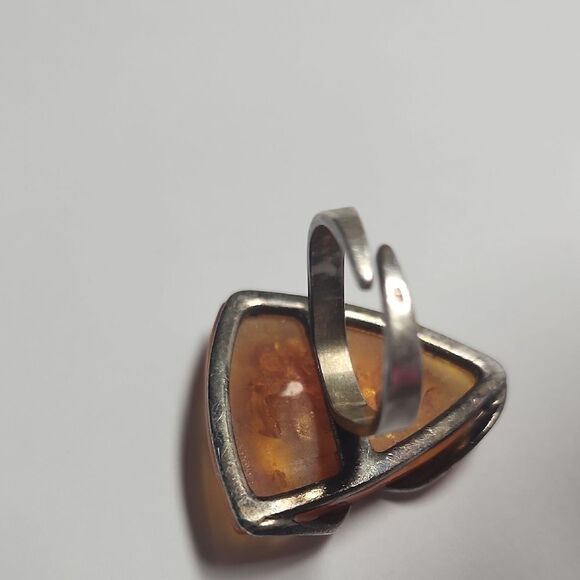 Triangular Amber Sterling Silver Ring Size 8.25 Adjustable RARE Design - Picture 4 of 5